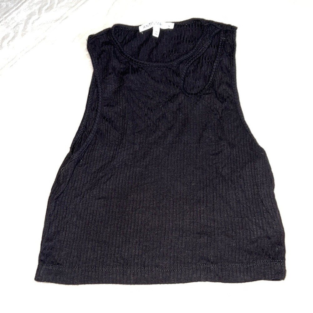 Crop top - Picture 1 of 2
